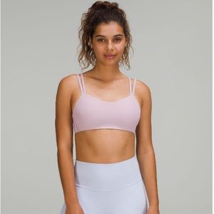 Lululemon like a cloud bra